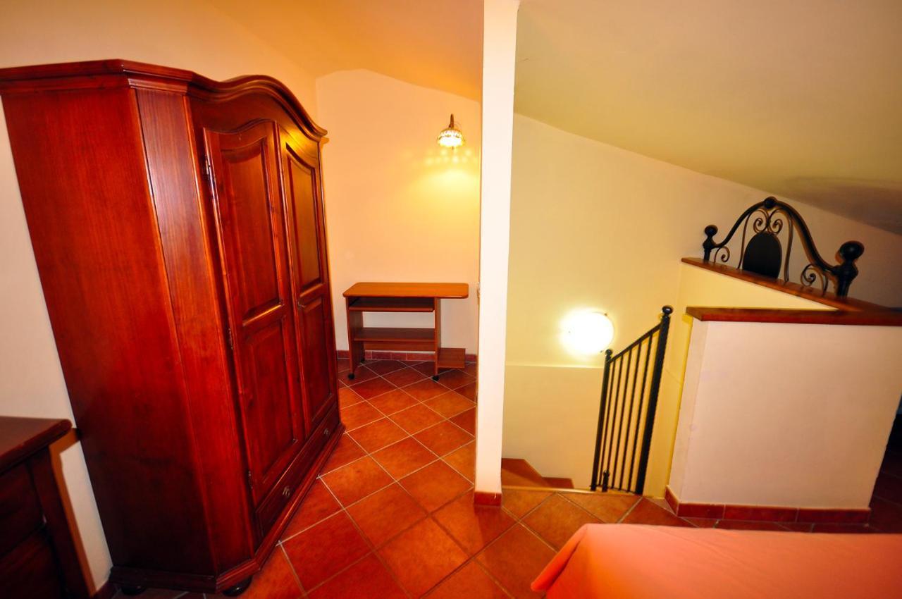Erba Di Campo Residence Quercianella Exterior foto